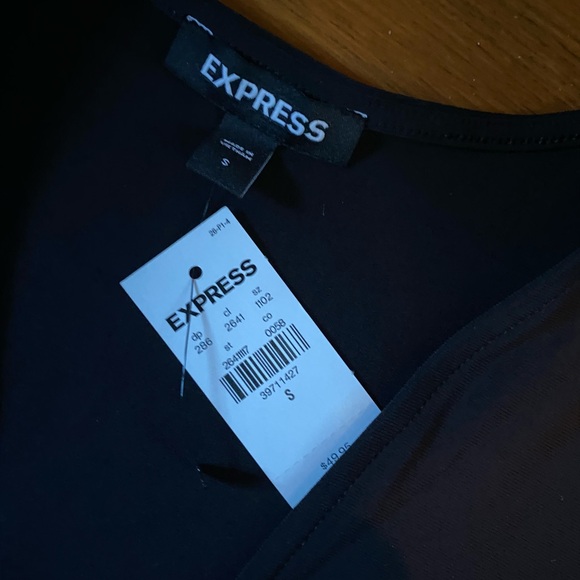 Express Ladies Sleeveless Black Thong Bodysuit Deep V-Neck NWT - Picture 4 of 7